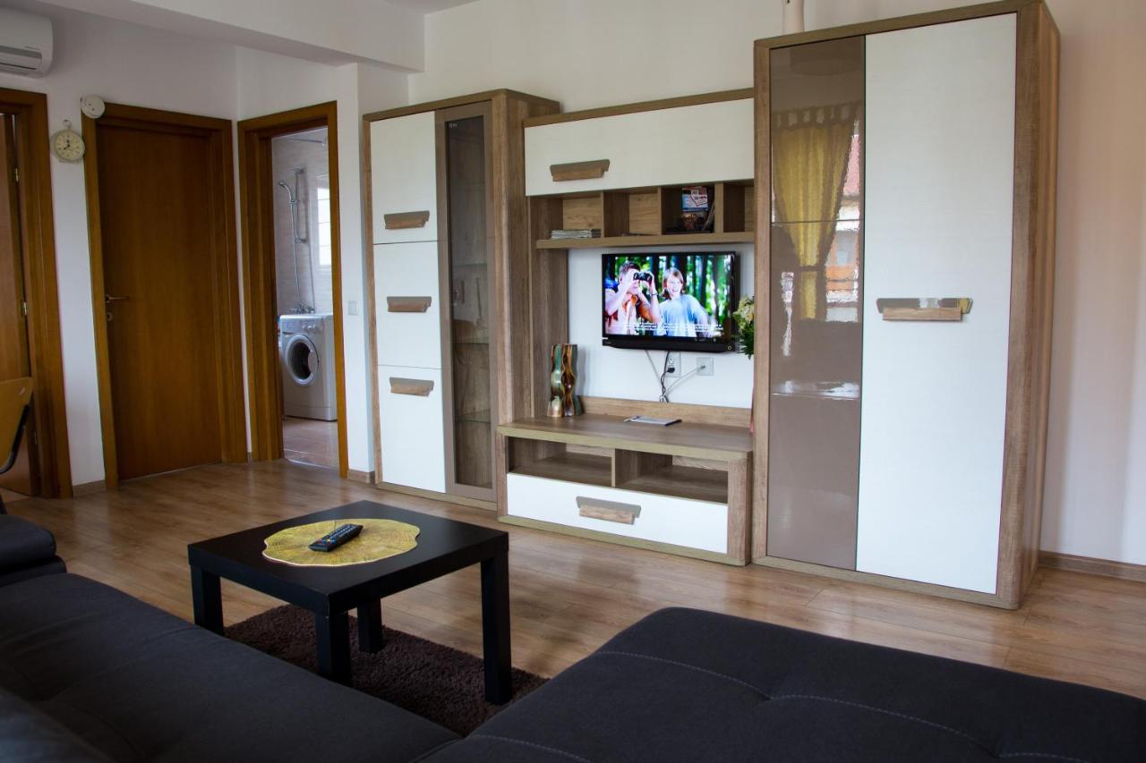 Casa Georgi Coresi Brasov Apartment ภายนอก รูปภาพ