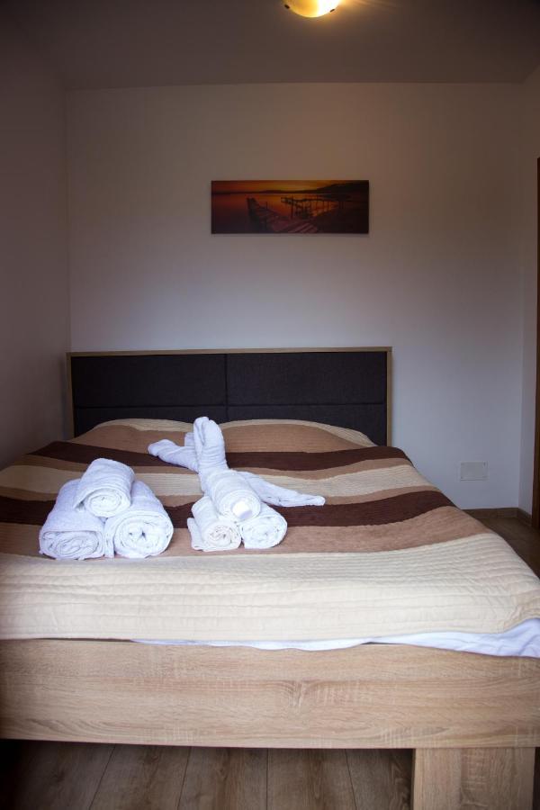Casa Georgi Coresi Brasov Apartment ภายนอก รูปภาพ